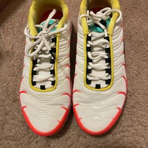 Women’s Air Max Plus